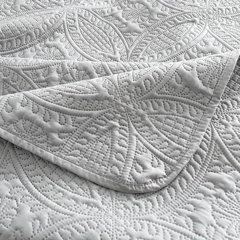 1pc Lightweight All-Season Bedspread - Soundwave Technology Embossed Coin Pattern, Soft & Breathable, Non-Slip Design for Bedroom/ Dorm/ Guest Room Choose from 6 Stylish Colors(Excludes Pillowcases)