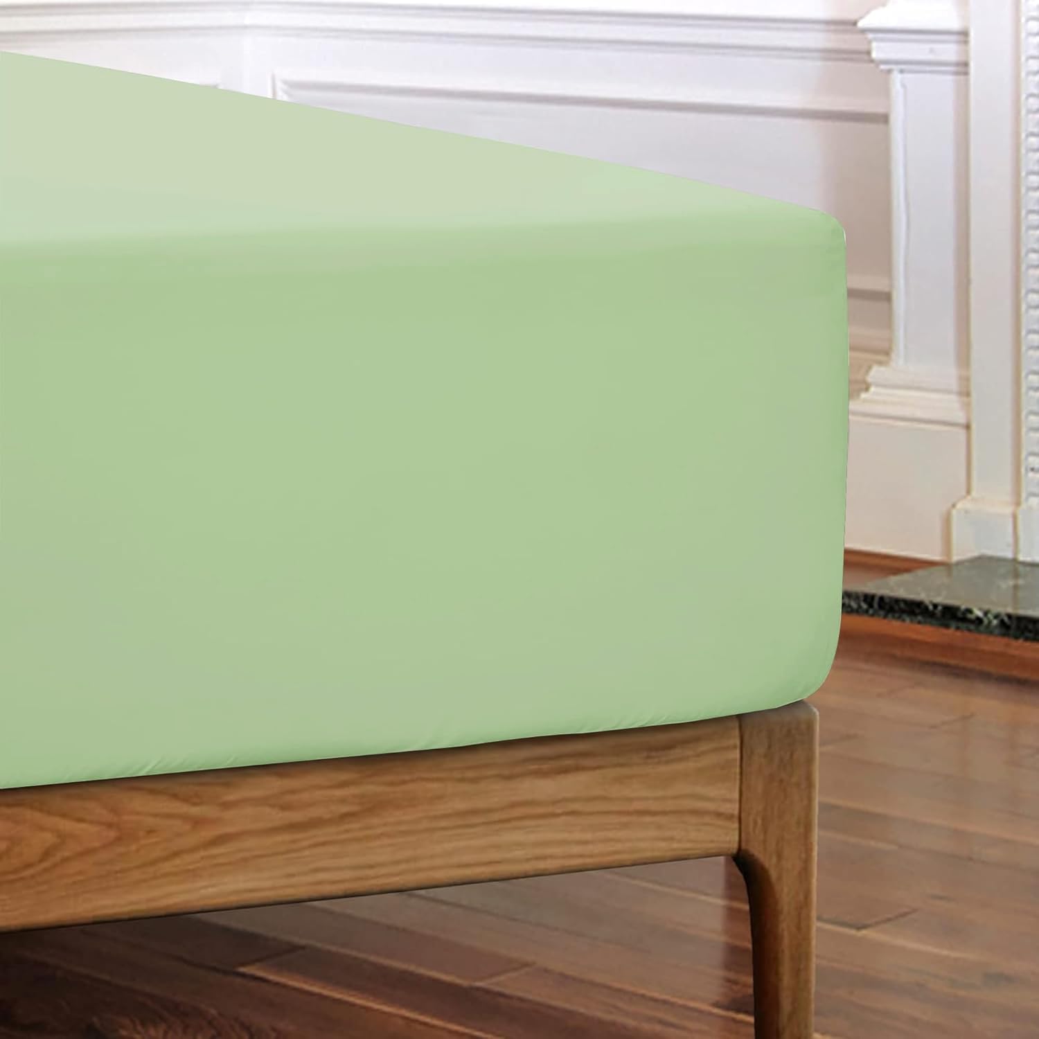 Lux Decor Solid Color Fitted Sheet - Classic Collection Cooling Sheet - Ultra Soft Brushed Microfiber Silky Fitted Sheets, Fits Mattress Upto 16 Inches Deep Pocket, Shrinkage and Fade Resistant Comfy Bedding Mattress Cover, Easy to Wash