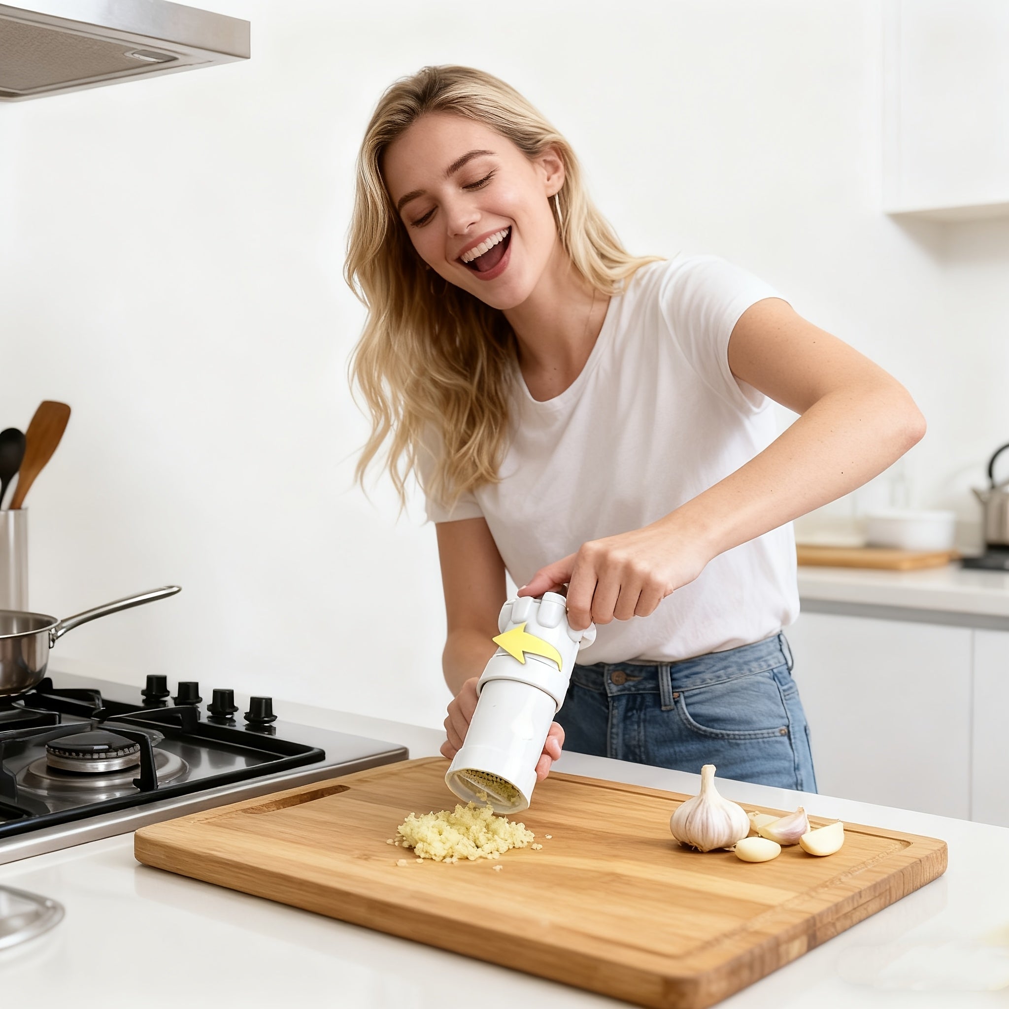 5-in-1 Heavy-duty Garlic Pressing Machine, Equipped with Stainless Steel Blades and Ergonomic Handle - 5-in-1 Multi-functional Food Processor Device, Used for Crushing, Chopping, Peeling, Mincing, and Mixing - Washable with Dishwasher, Space-saving D